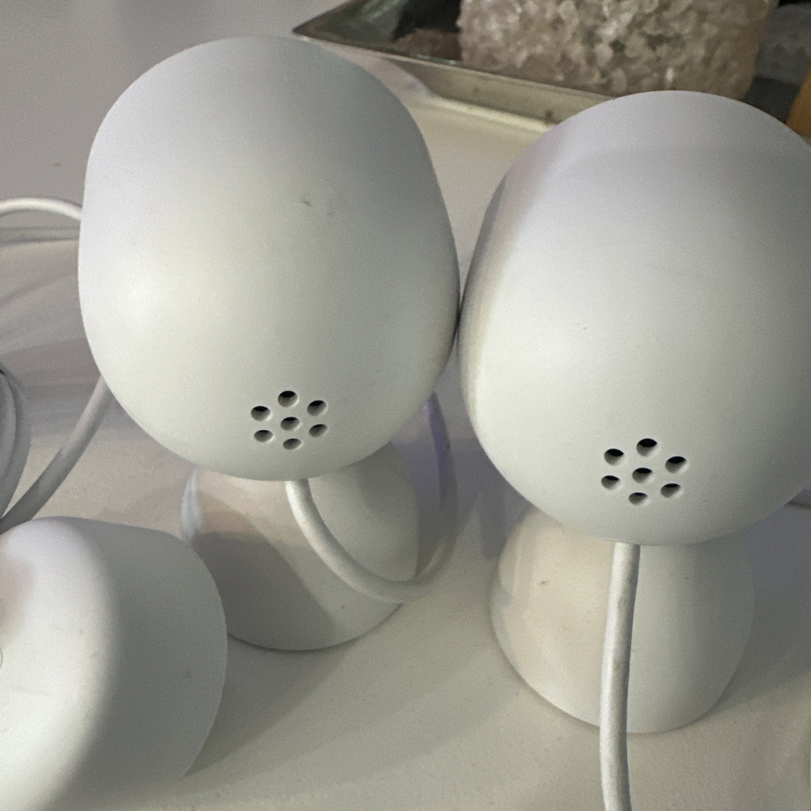 2 Google Nest Cams 2nd Gen GJQ9T White Snow