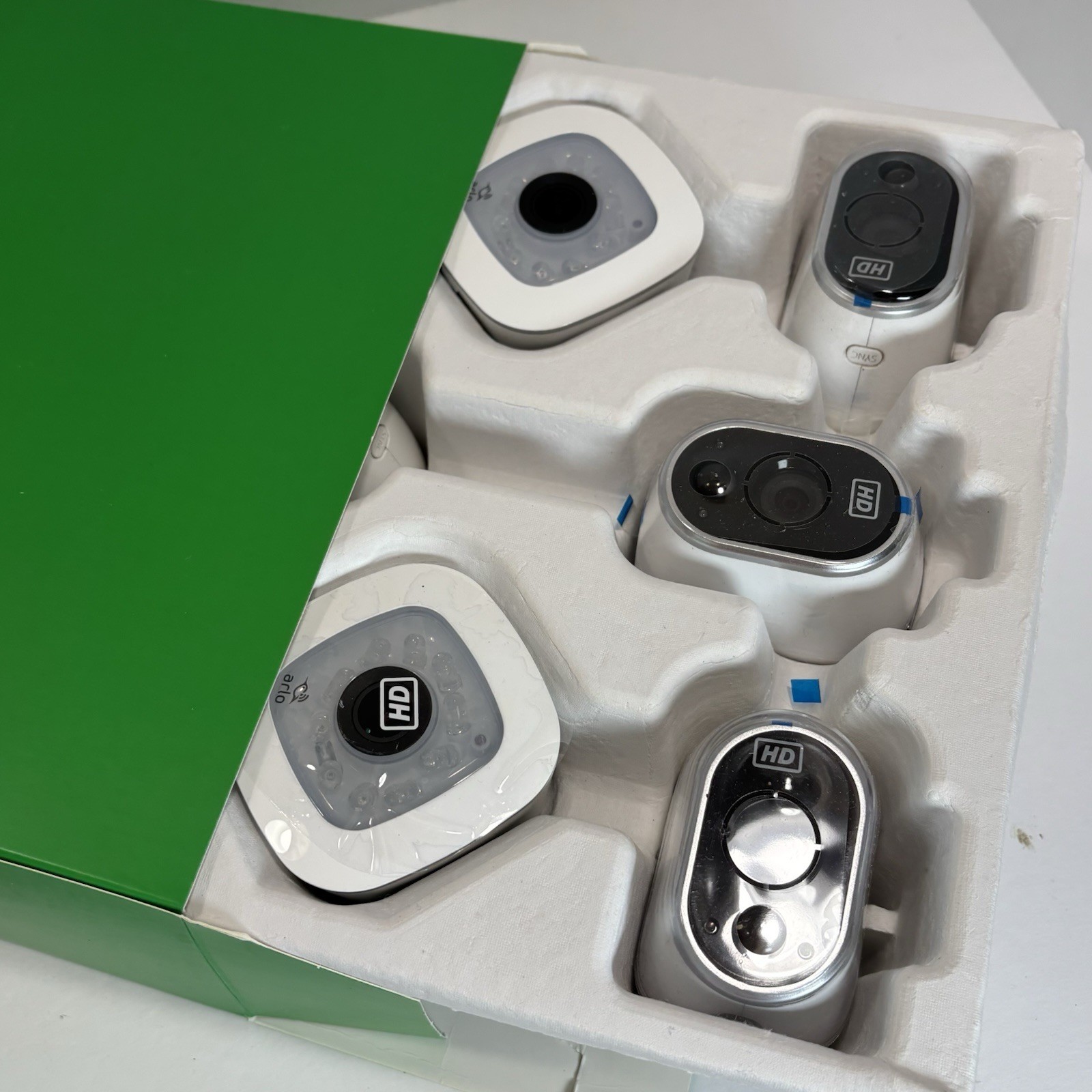 Netgear Arlo 6 Camera VMK3500 wireless 1080 HD Security System