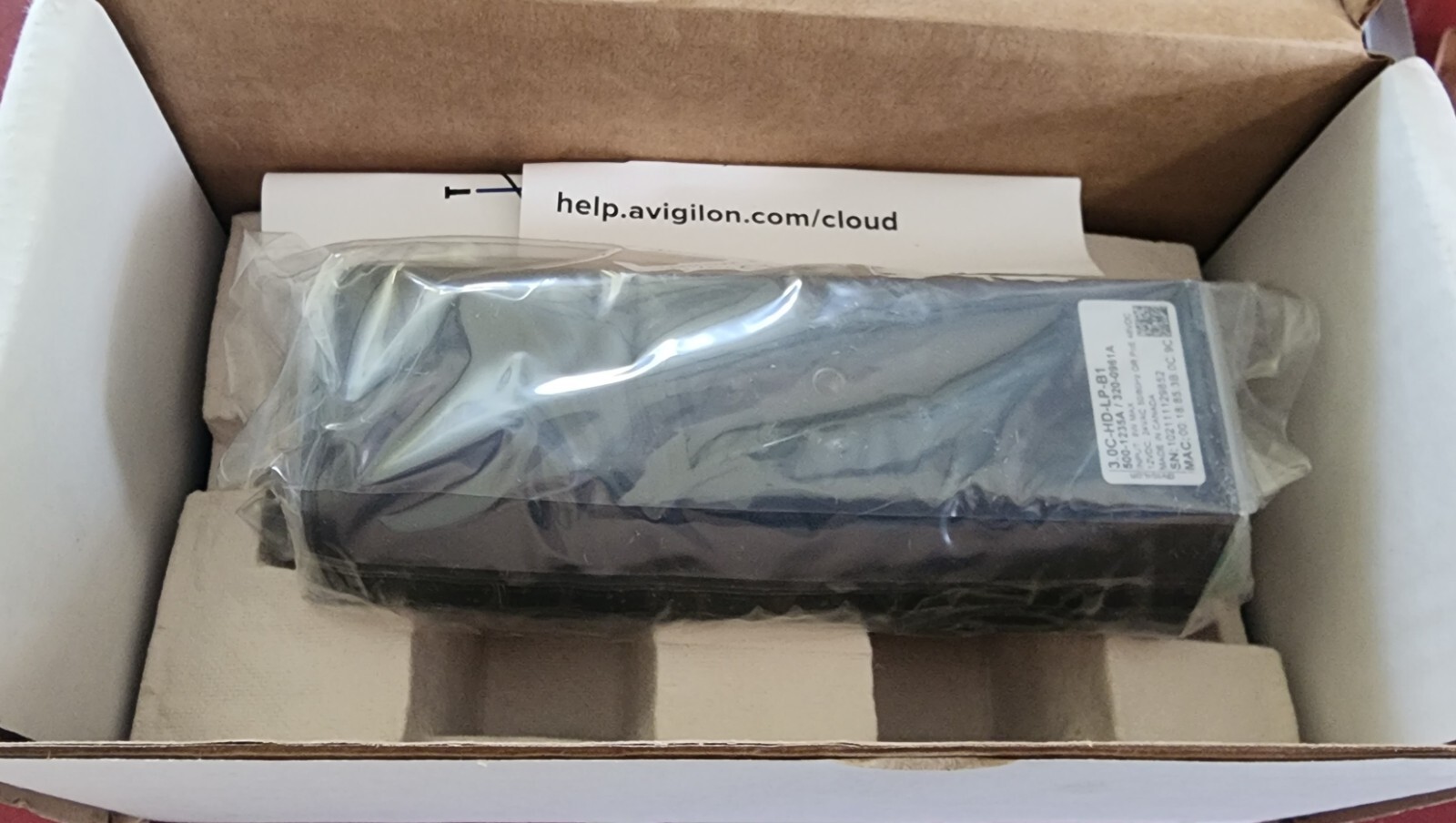 Avigilon 3.0C-HD-LP-B1 3MP day/night box IP camera