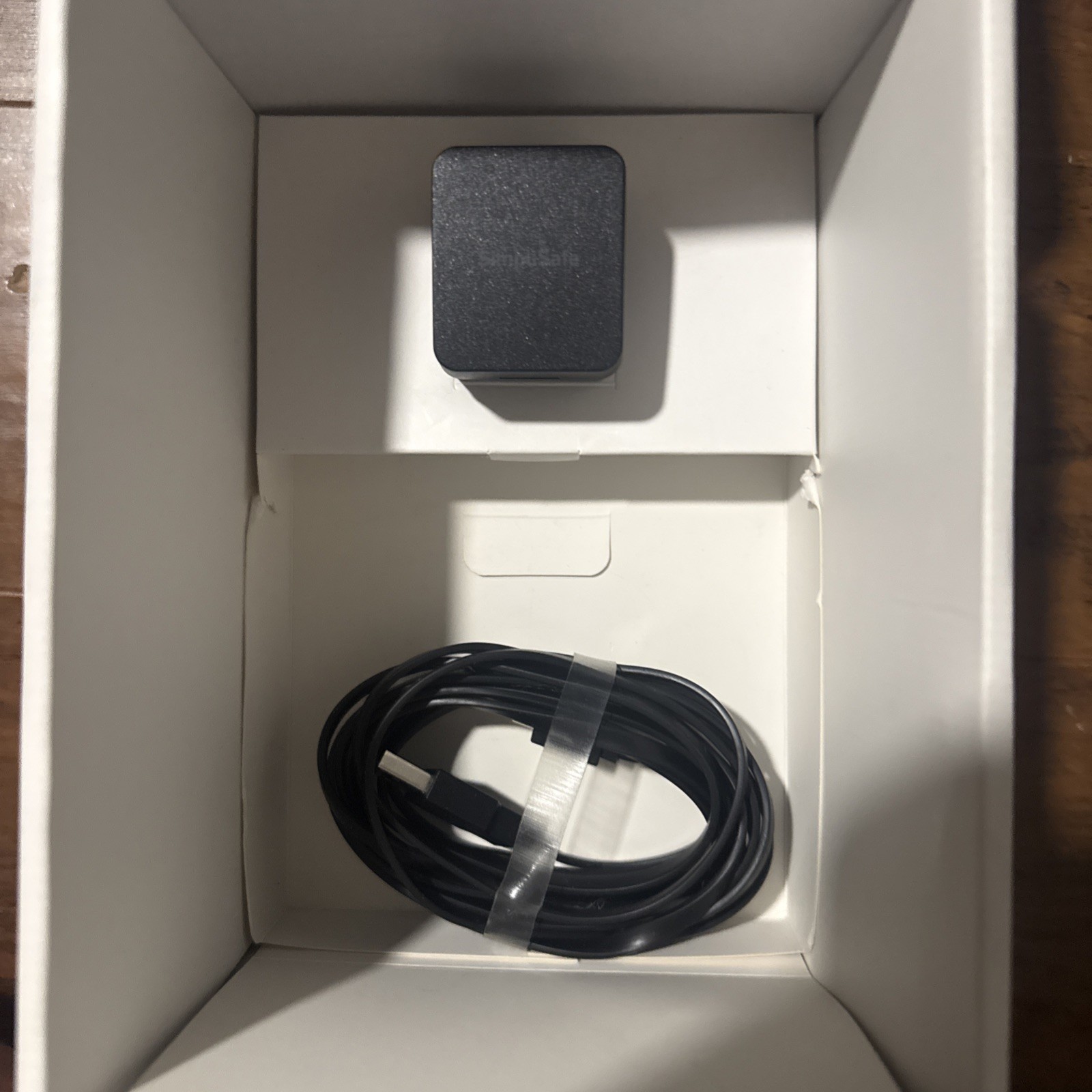 SimpliSafe SimpliCam SSCM2 Indoor Security Camera