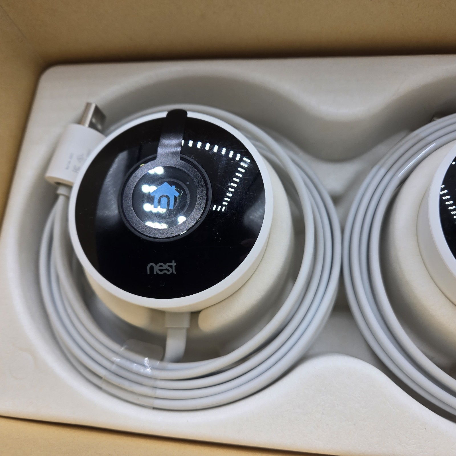 New Open Box Nest Cam Outdoor 1st Gen A0033 NC2100ES 2-Pack