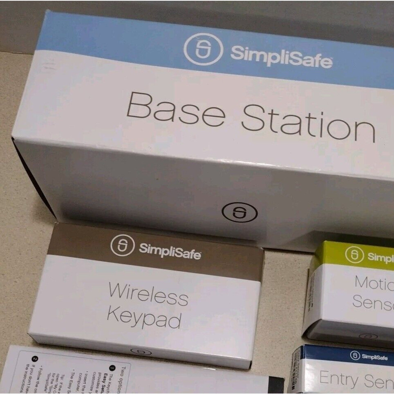 SimpliSafe Base Station BS2000 Key Pad Motion Sensor 3x Entry Sensors Manual NIB