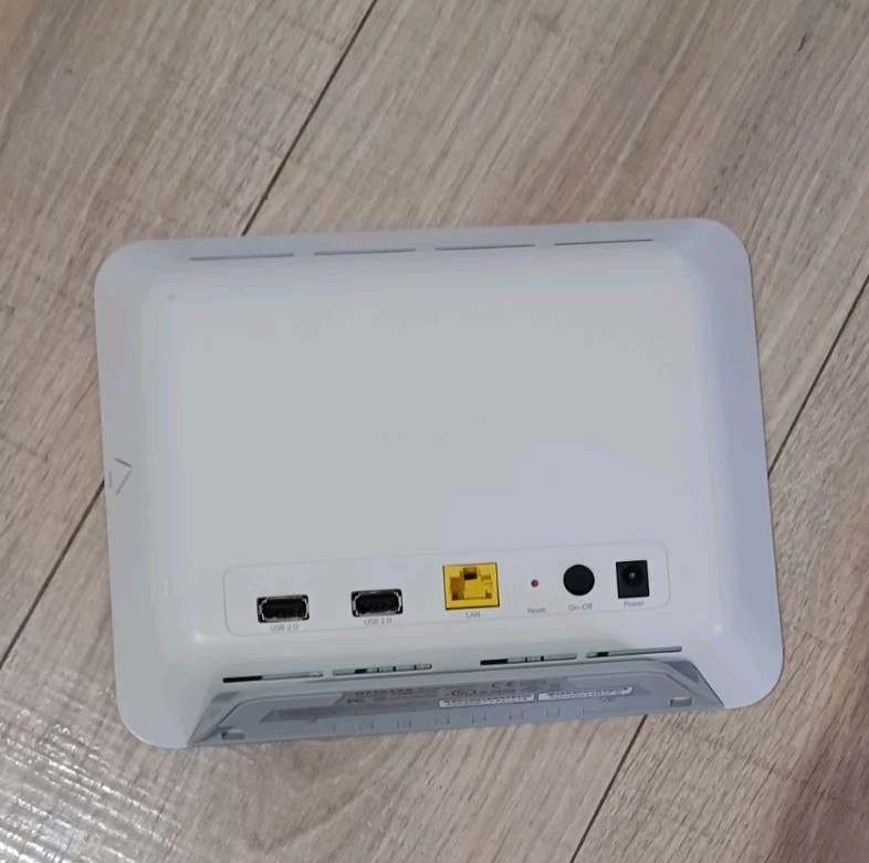 Netgear VMB3000 Security Base Station Wireless WiFi Router – No power adapter