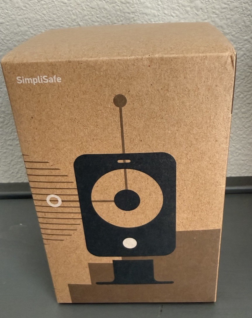 NEW! SimpliSafe WiFi HD INDOOR CAMERA (SSCM2) + Accessories & Box Security