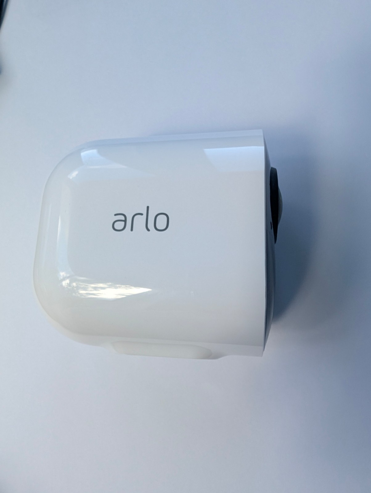 Arlo Security Bundle Ultra 2 4K Cameras (2) + SmartHub + Wired Video Doorbell