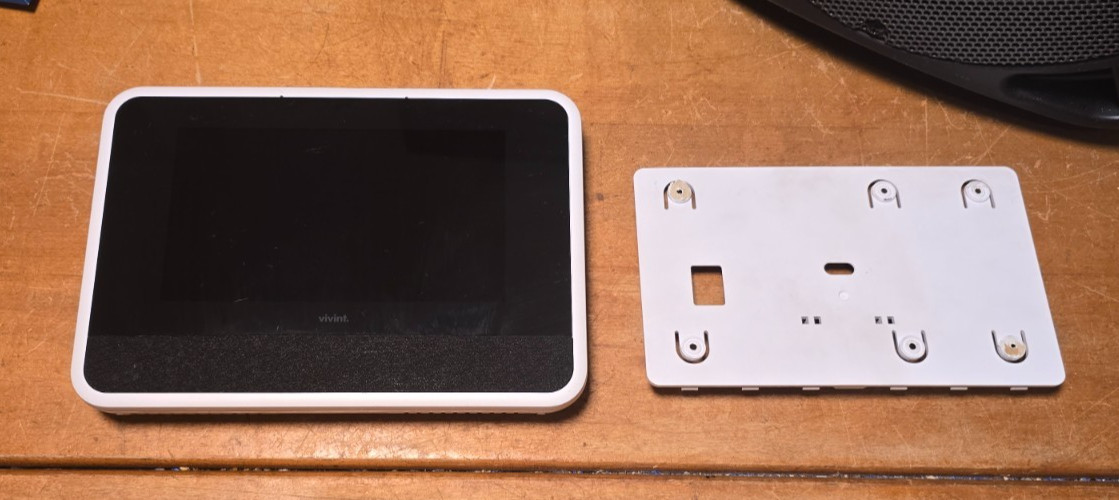 Vivint Smart Home Control Panel VS-SH2000-000 Touchscreen Hub No Power Untested