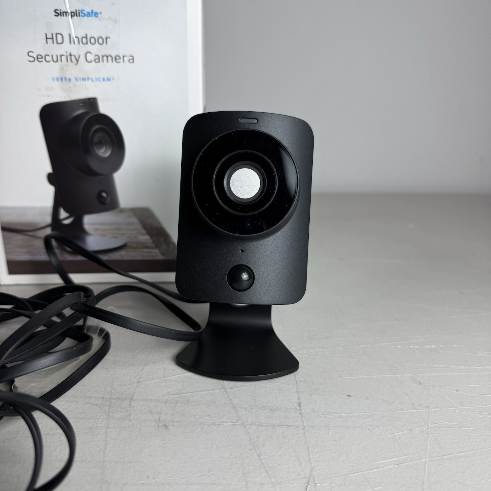 SimpliSafe Simplicam Security HD Camera SSCM1 Black | Open Box