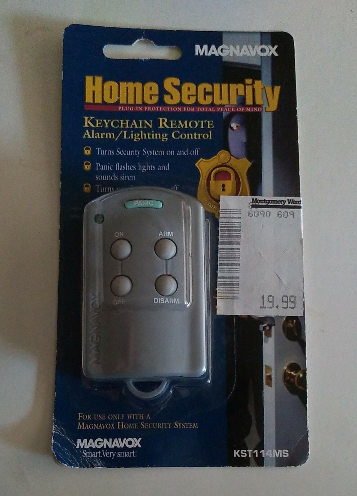 Magnavox Home Security Keychain Remote Alarm Lighting Control KST114MS 3 AAA bat