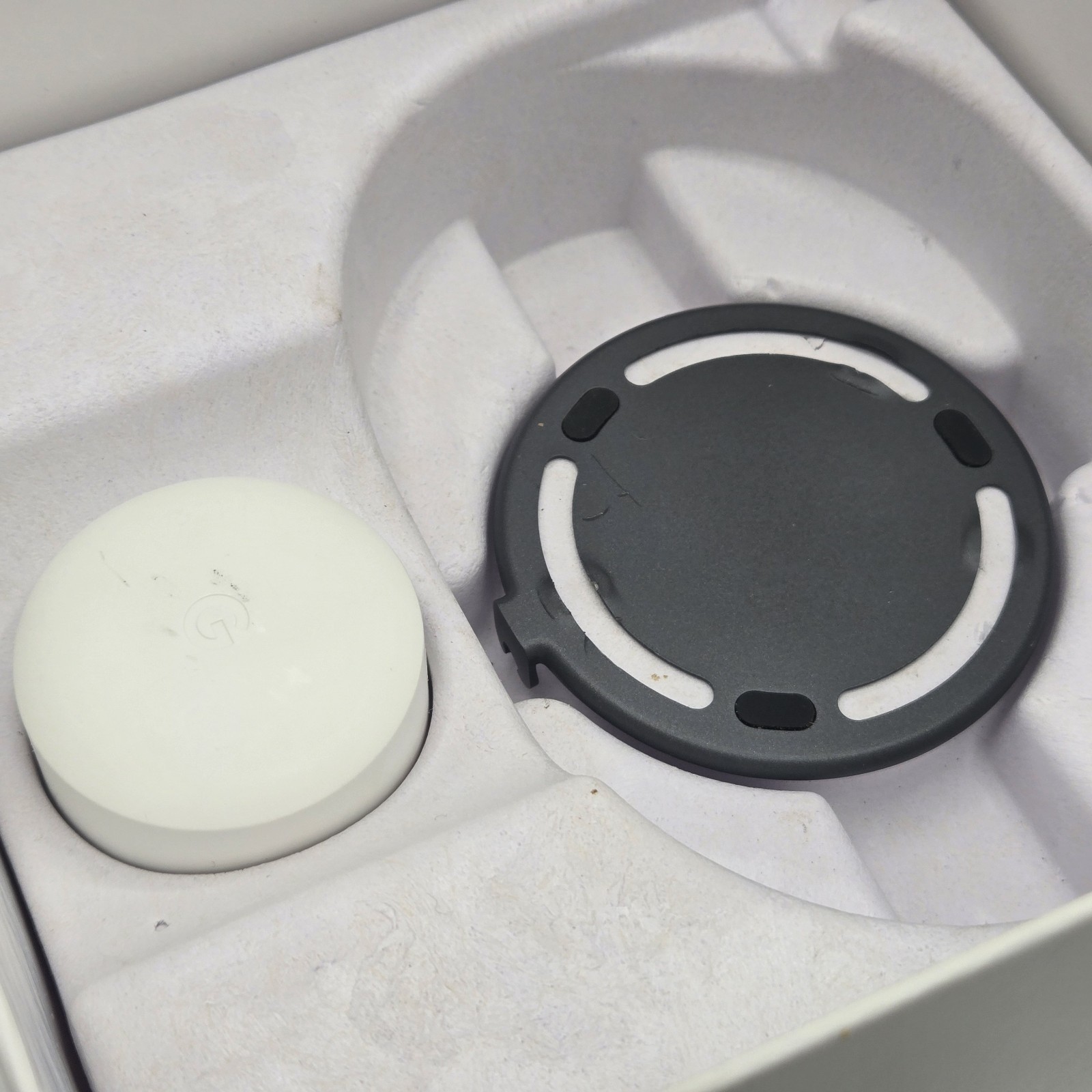 Google Nest NC1102ES Cam Indoor Security Camera 1st Gen – Complete In Box