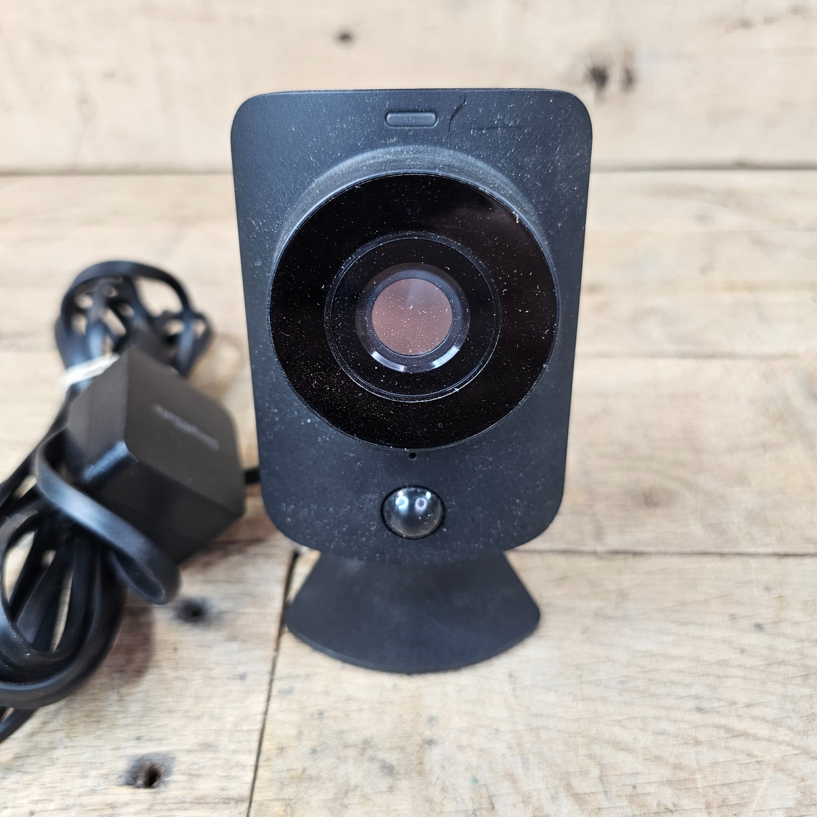 SimpliSafe SSCM1 Wireless Indoor Security Camera w/ Power Cable