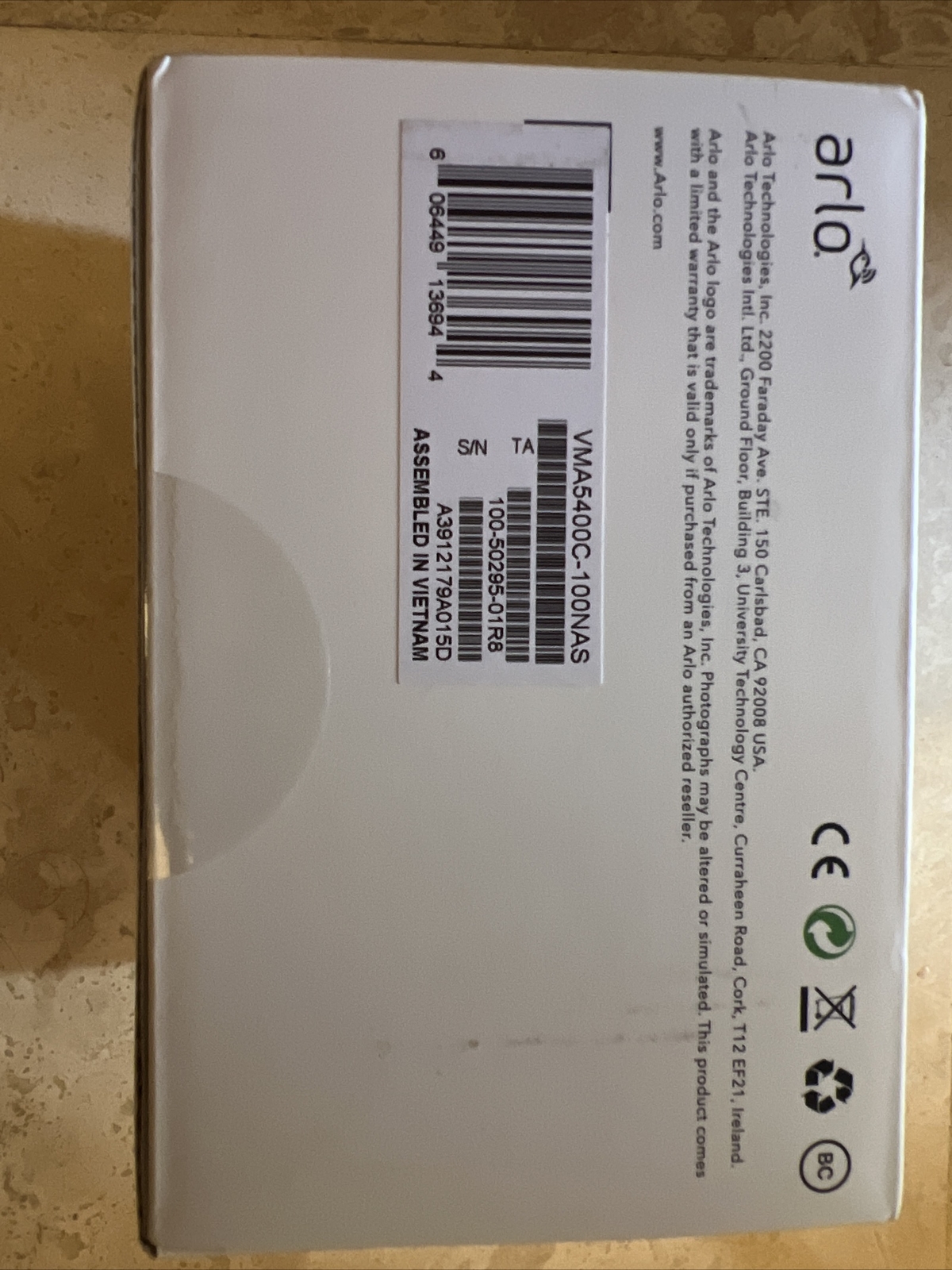 Arlo Dual Charging Station – White