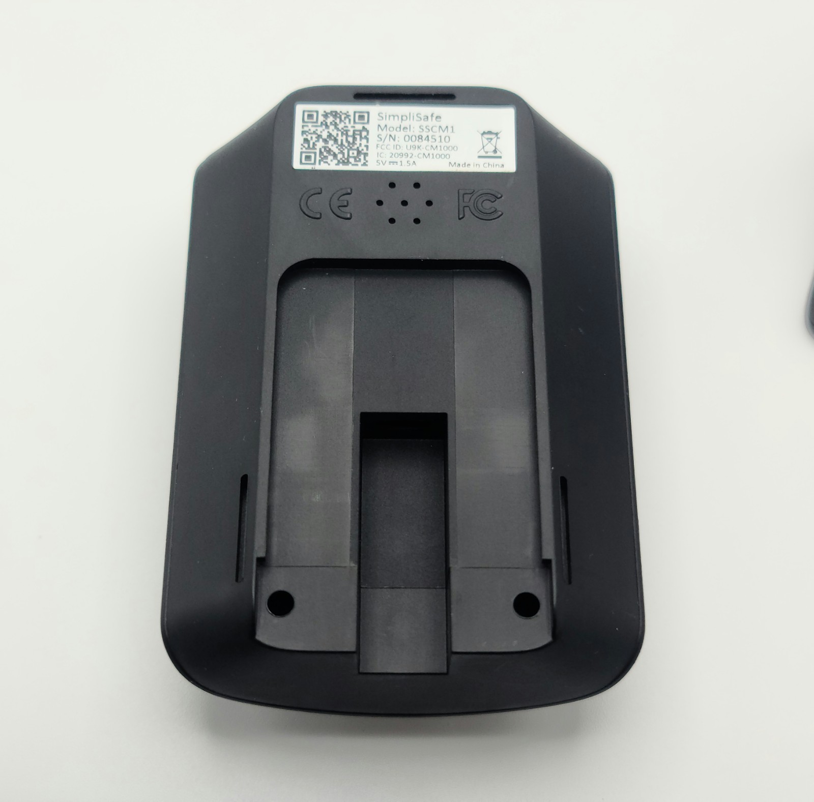 SimpliSafe SimpliCam SSCM1 Indoor Security Camera Cable & Mount Black – USED