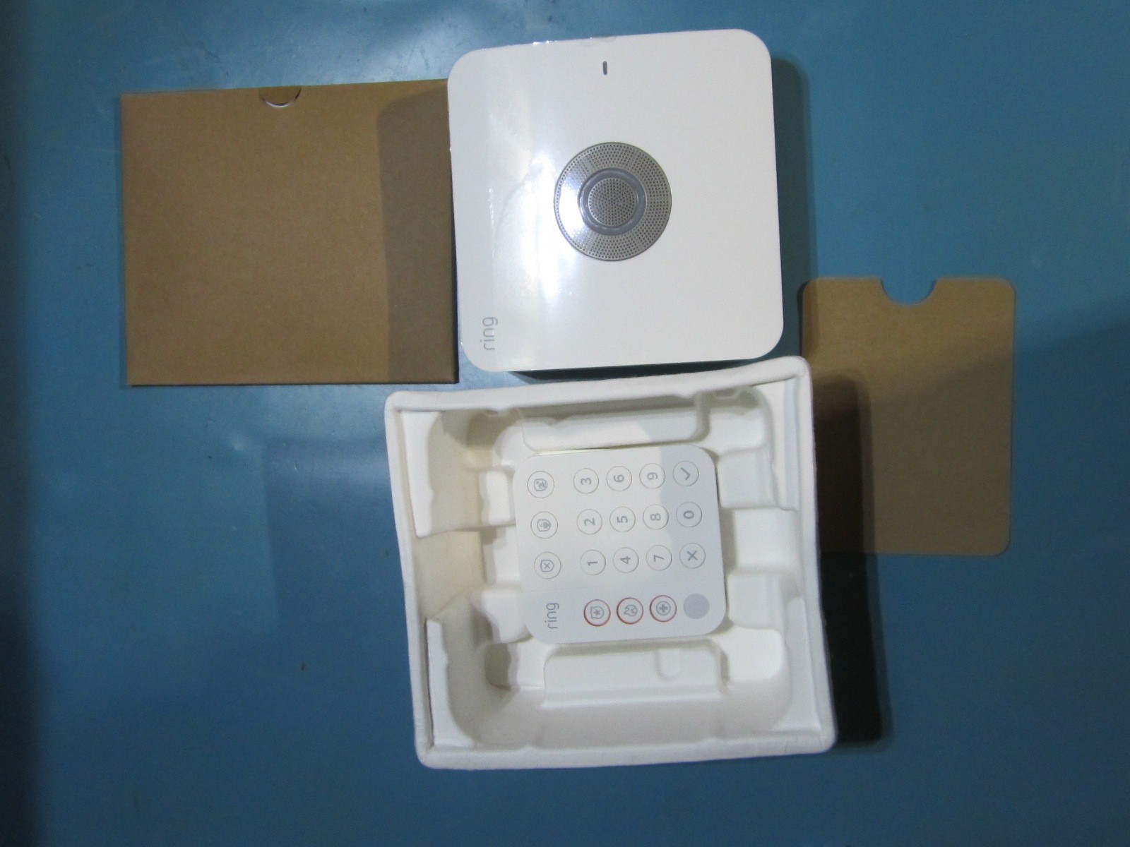 Ring Alarm Base Station US Z wave Plus 4HB1U9-0EN0 Wi-Fi Indoor W/Power Cable