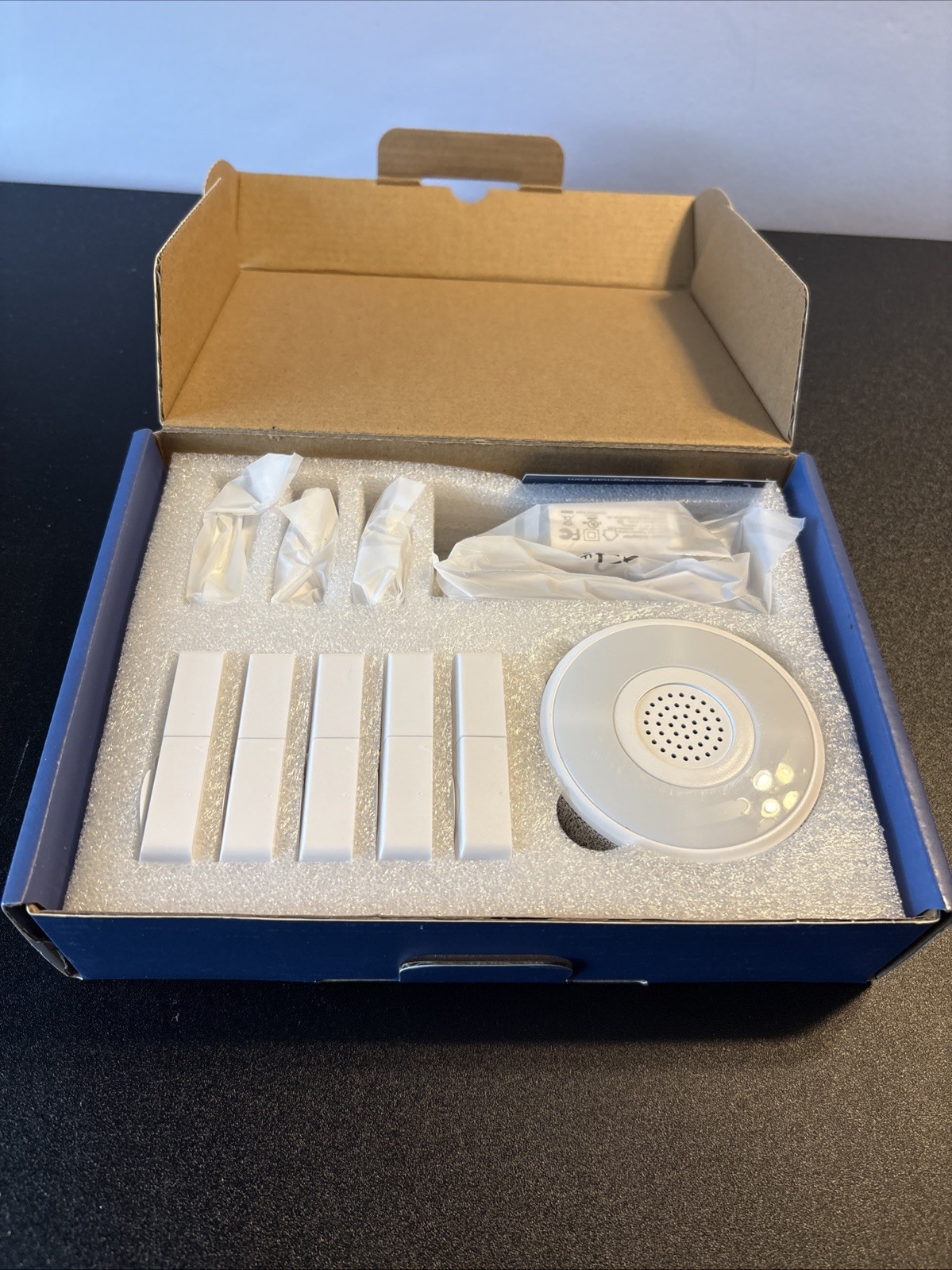 NIB Tolviviov Alarm System 8 Pieces, Smart Home App