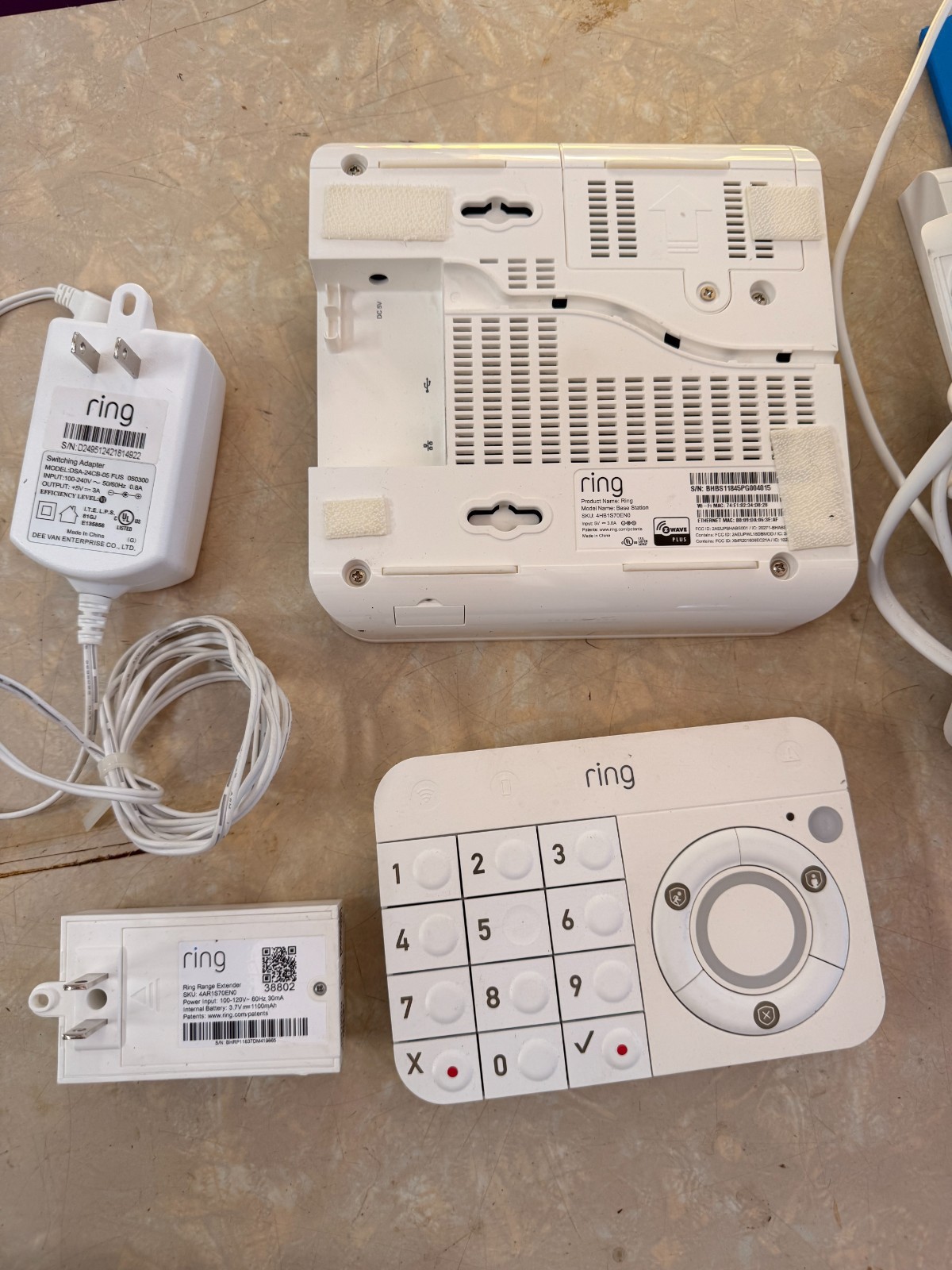 Ring Alarm (1st Gen) Base Station + Keypad + Range Extender + Power Adapter