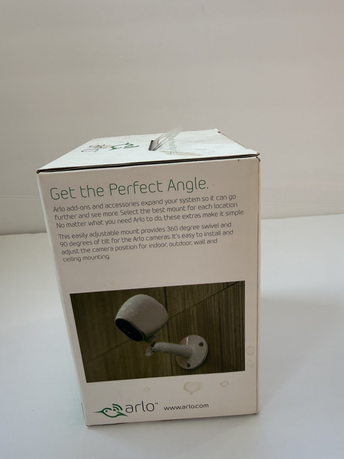 NETGEAR Arlo Adjustable Indoor/Outdoor Camera Mount New in box