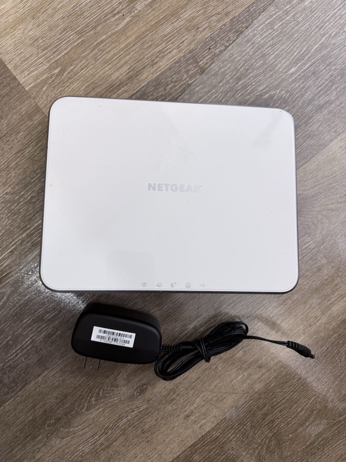 NETGEAR VMB3000 Arlo Wireless Security Base station SAME DAY SHIPPING!