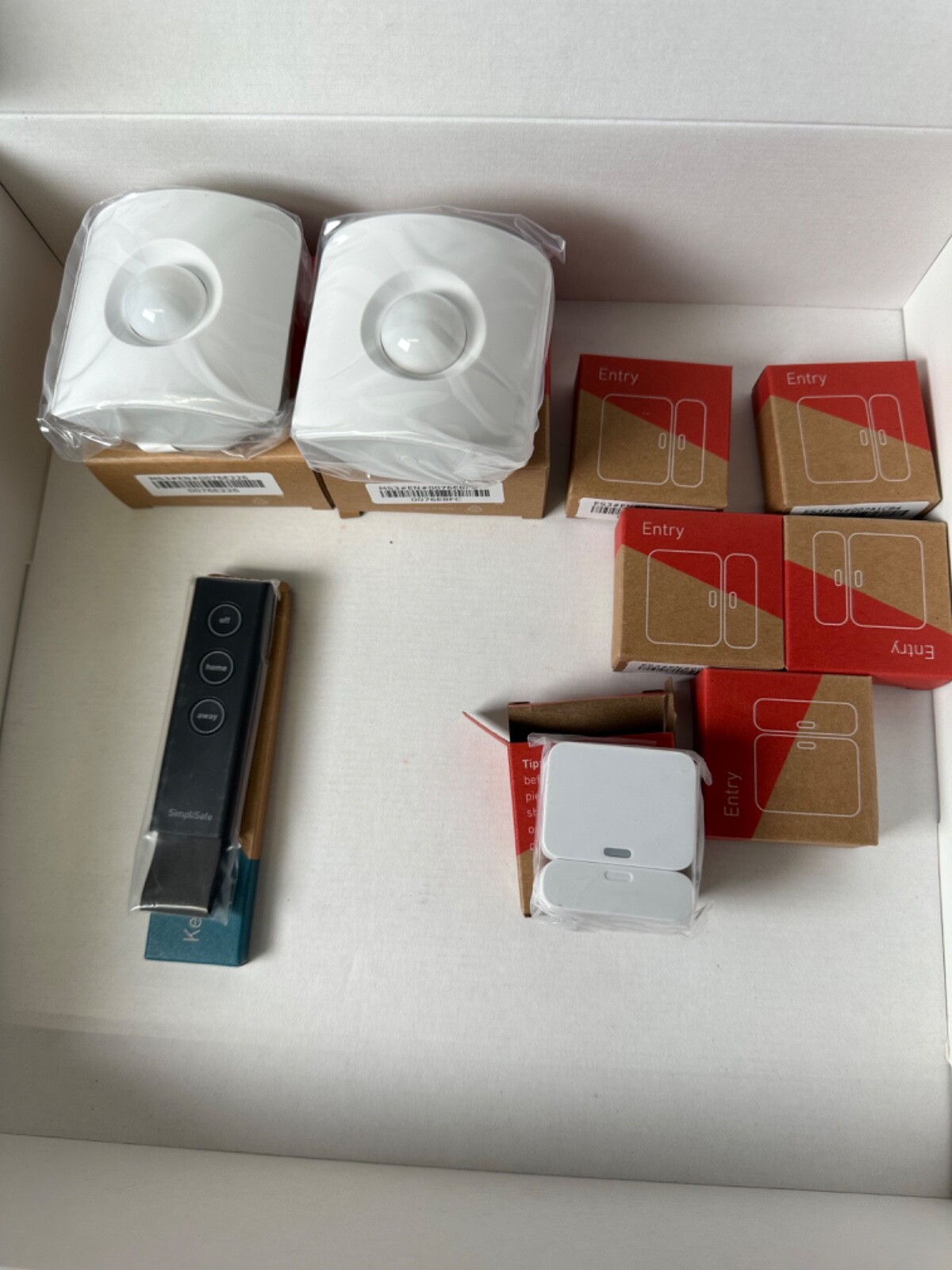 SimpliSafe Protect Home Security System White 11-piece Complete (open box)
