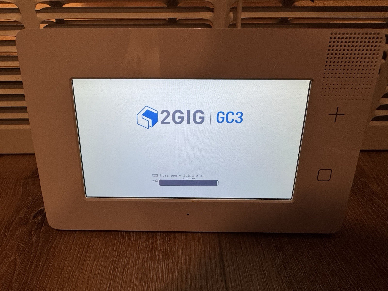 2GIG GC3E Security Panel | Comes with Verizon Cell unit and new battery