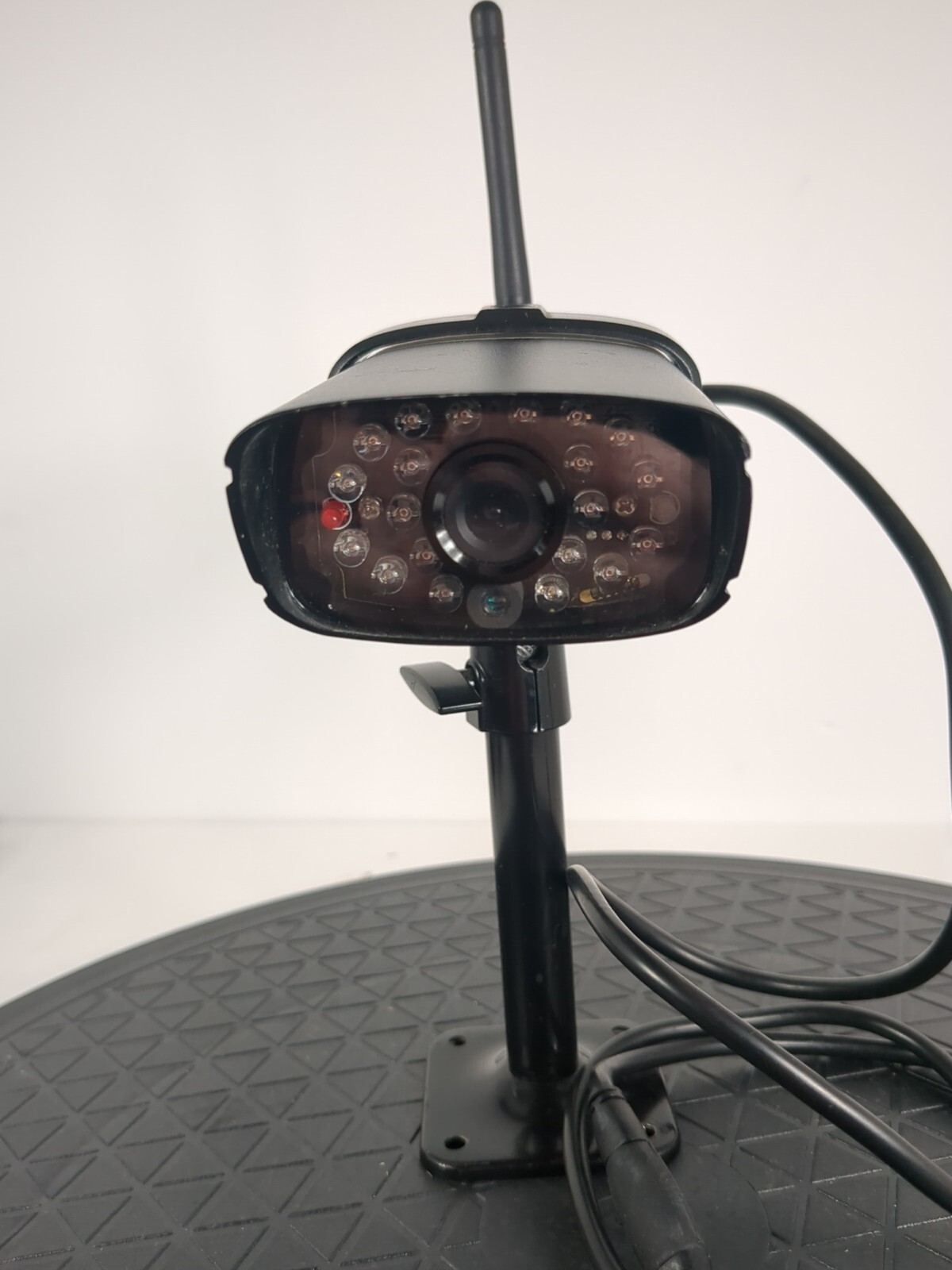 GC45 Outdoor Surveillance Camera Uniden With Antena and Cable