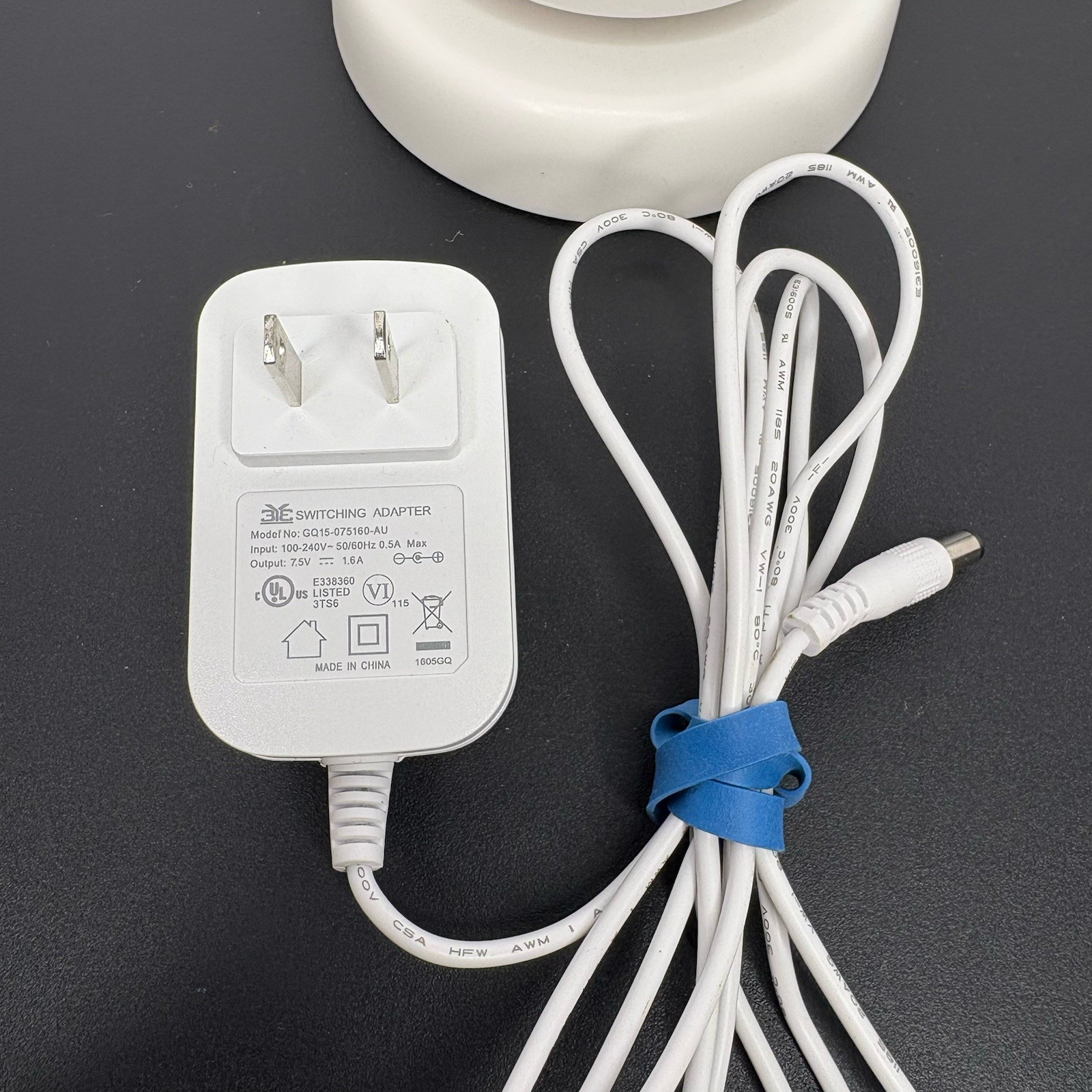 SimpliSafe Wireless 1st Generation Home Security Alarm System Bundle
