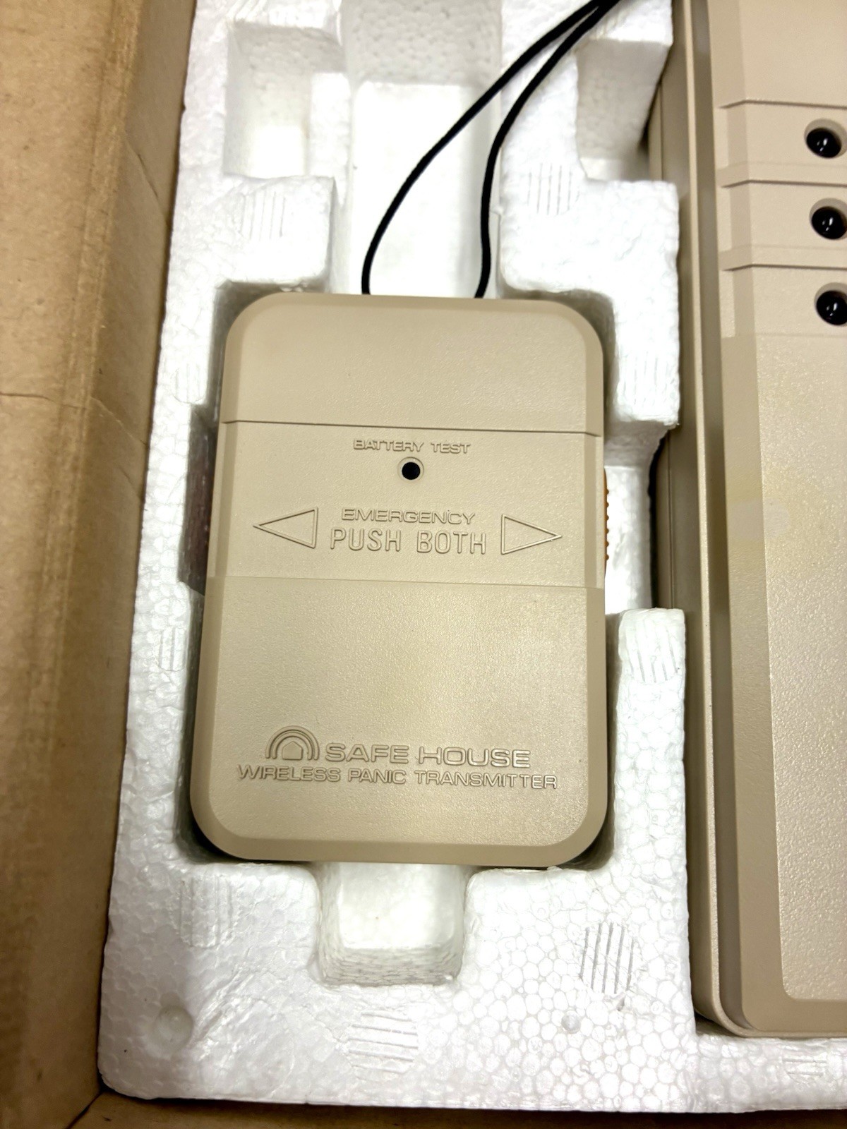 Vintage Safe House Radio Shack Wireless Panic Switch 49-536 New Old Stock Open