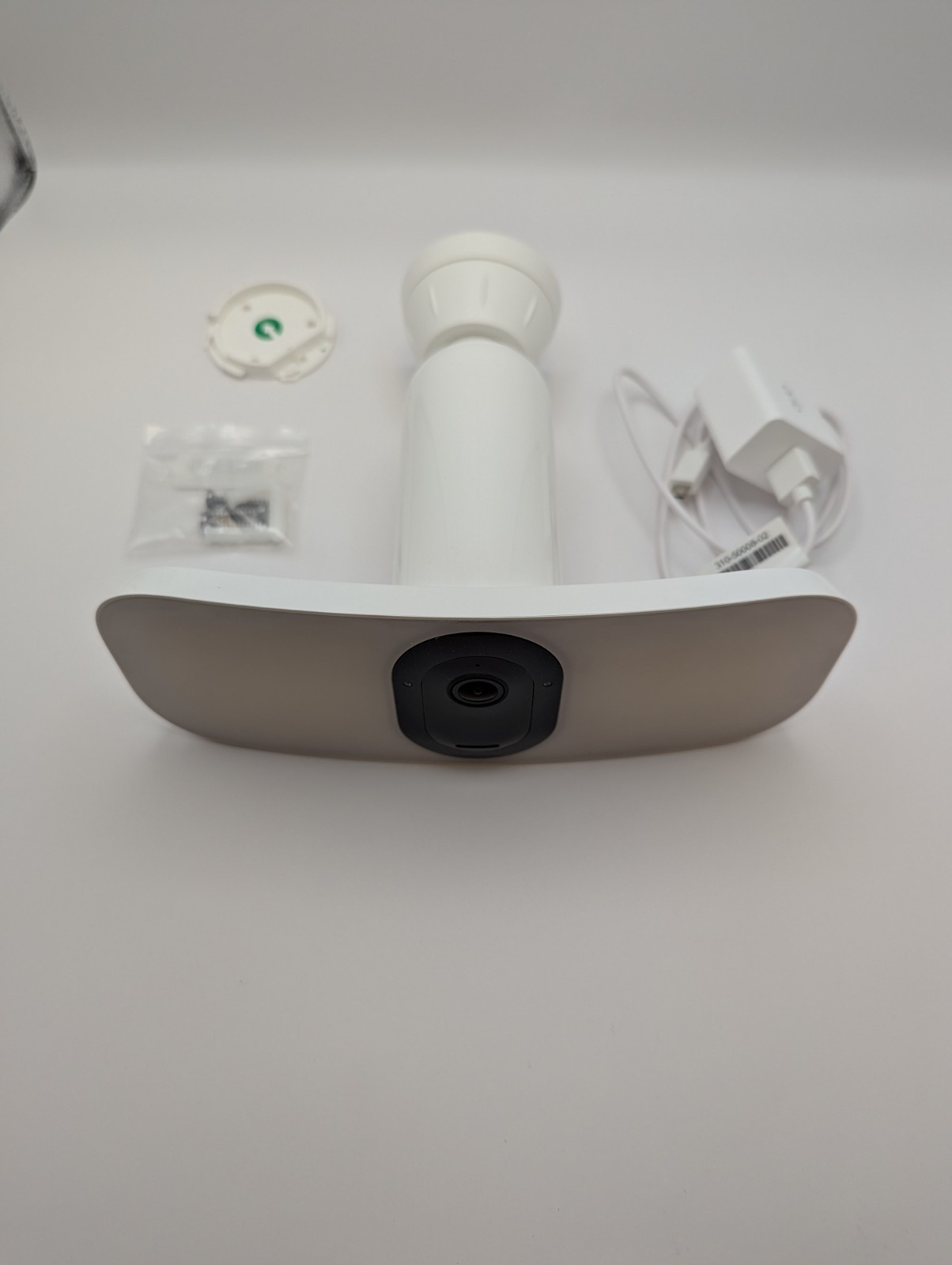 Arlo FB1001-WHITE Pro 3 Floodlight Camera Wire-Free, 2K Video HDR