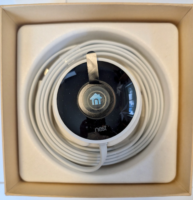 New Google NEST Cam Outdoor Security Camera NC2100ES – New in Open Box