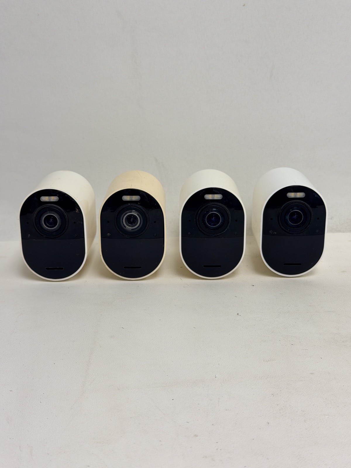 Arlo Ultra VMC5040 4K Ultra UHD 4 Spotlight Security Cameras. Read