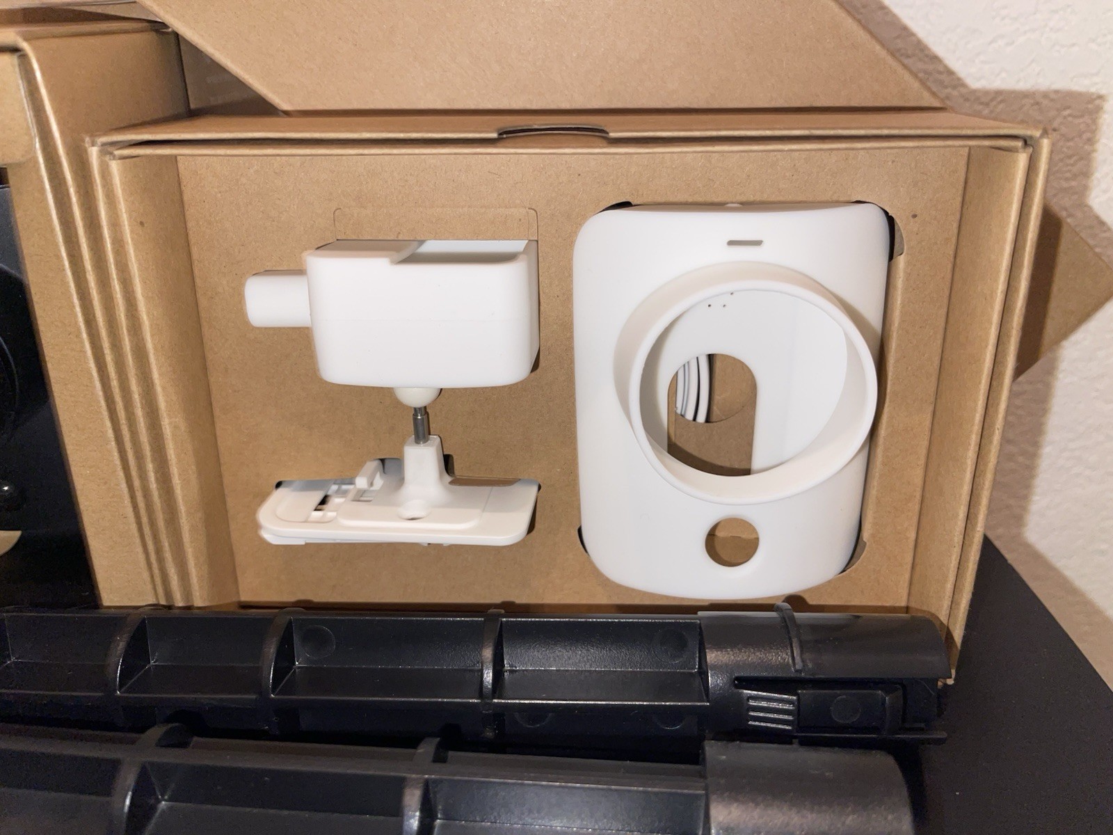 Simply Safe Lot Bundle SimpliCam Base Station Motion Entry
