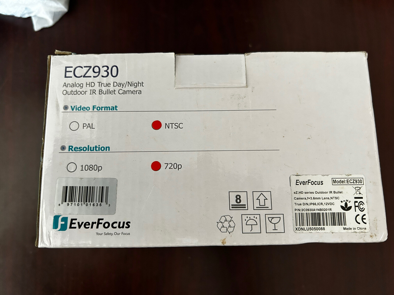 EverFocus – High Res. – Weather Resistant – IR Bullet Camera – ECZ 930. Analog