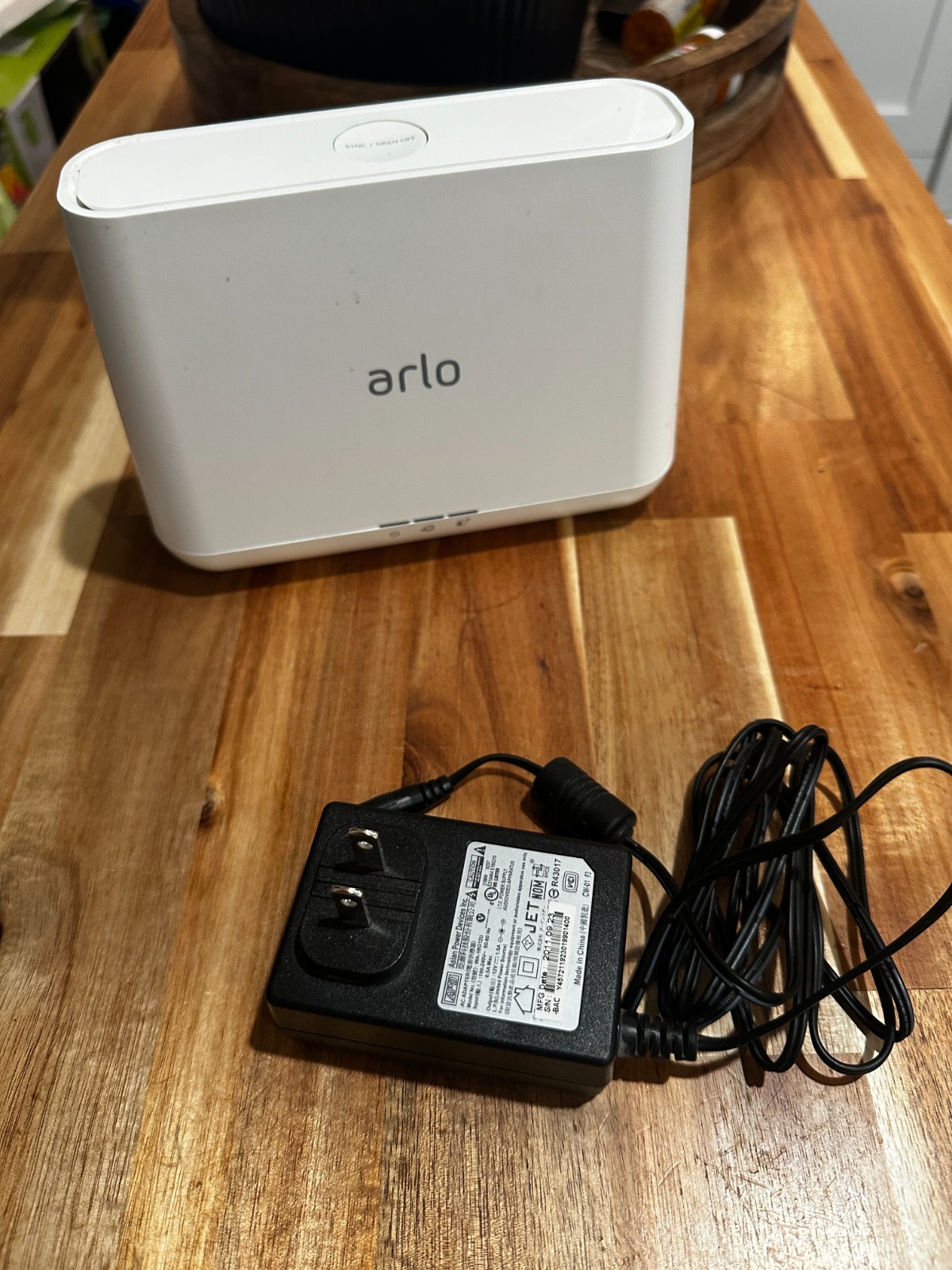 NetGear Arlo Pro Security Base Station VMB4000 w/ Power Supply No Camera
