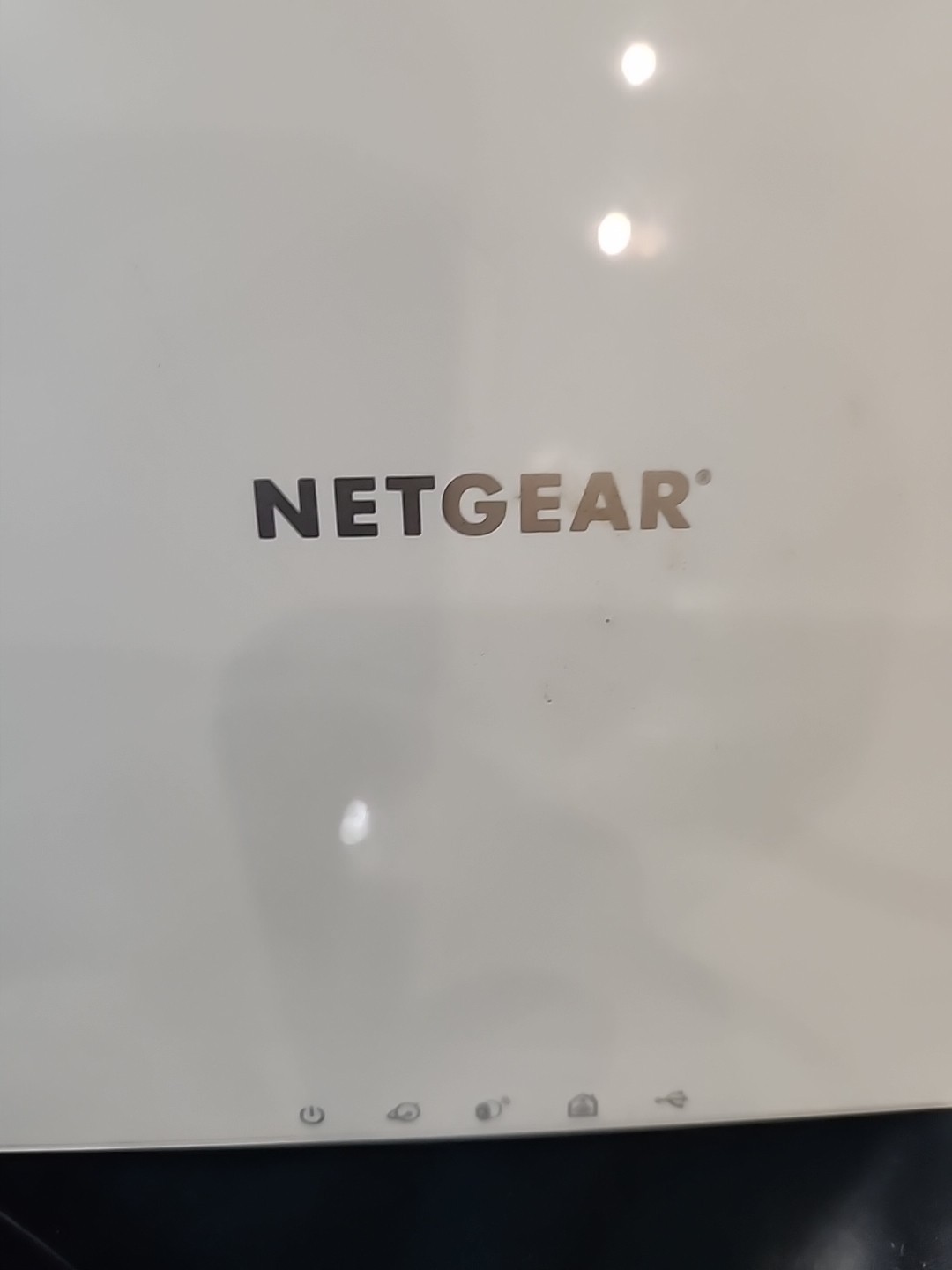 NETGEAR VMB3000 Arlo Base Station with Power Adapter