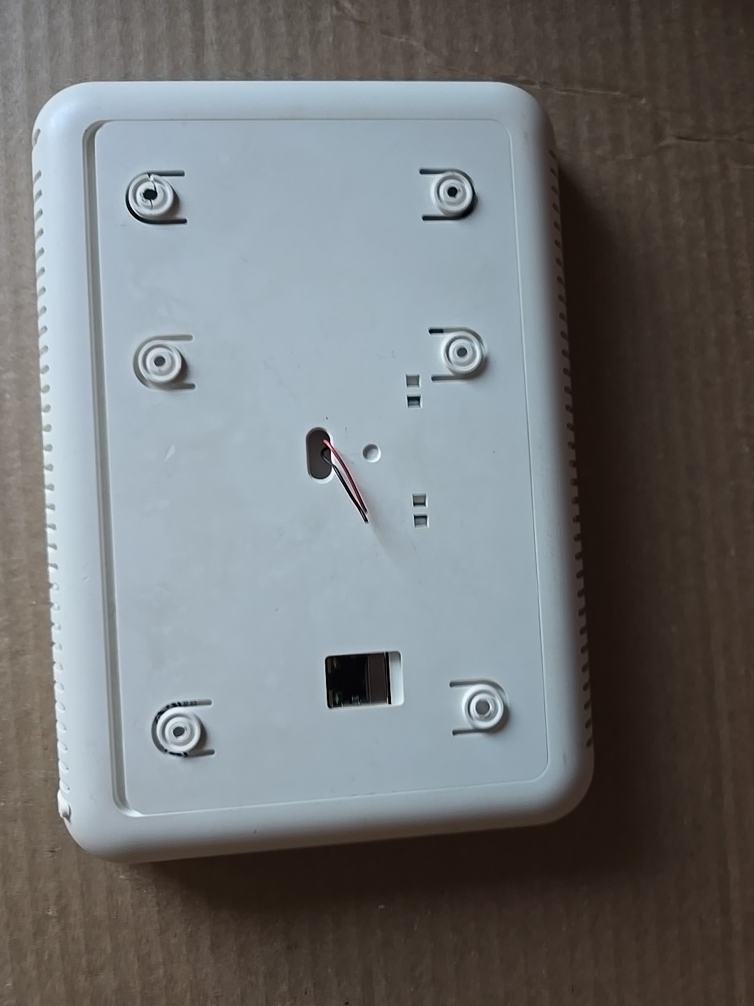 Vivint Smart Hub Control Panel VS-SH2000-C00 Model CP04.
