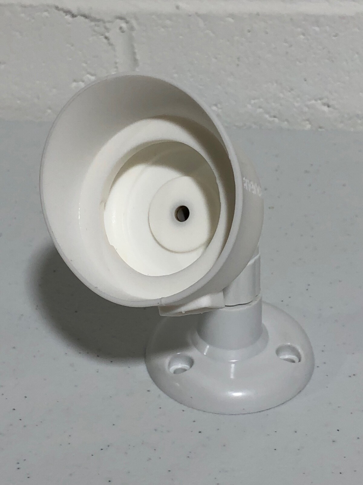 Frienda Lot of 4 Anti-Theft Security Camera Housing White 360 Deg Wall Mount