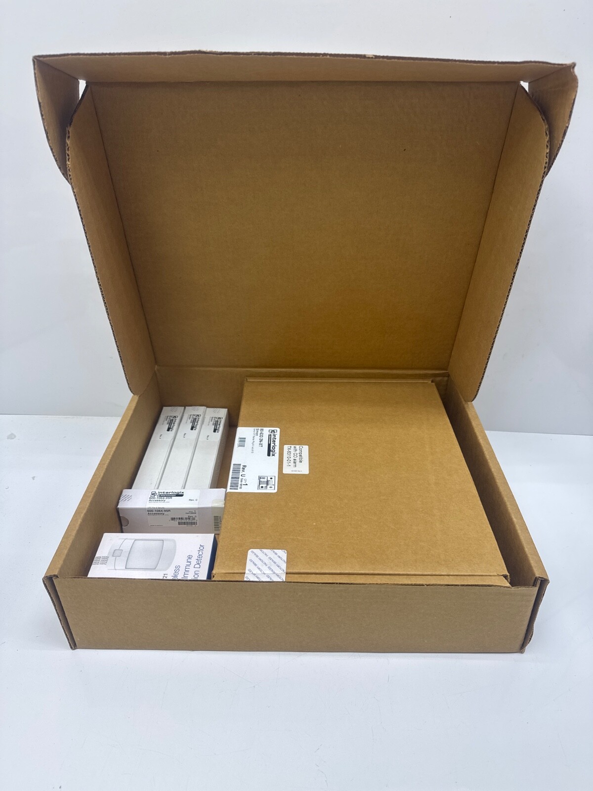 GE Security Interlogix 80-517-3N-XTI includes 80-632-3N-XT (full set)