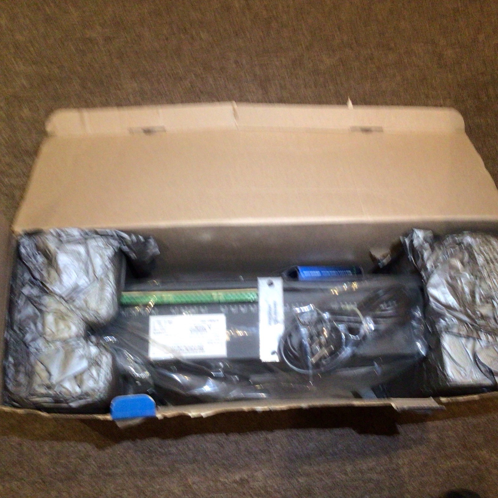 Altronix R615DC1016 16 Output CCTV Power Supply 6-15VDC 10A New Open Box
