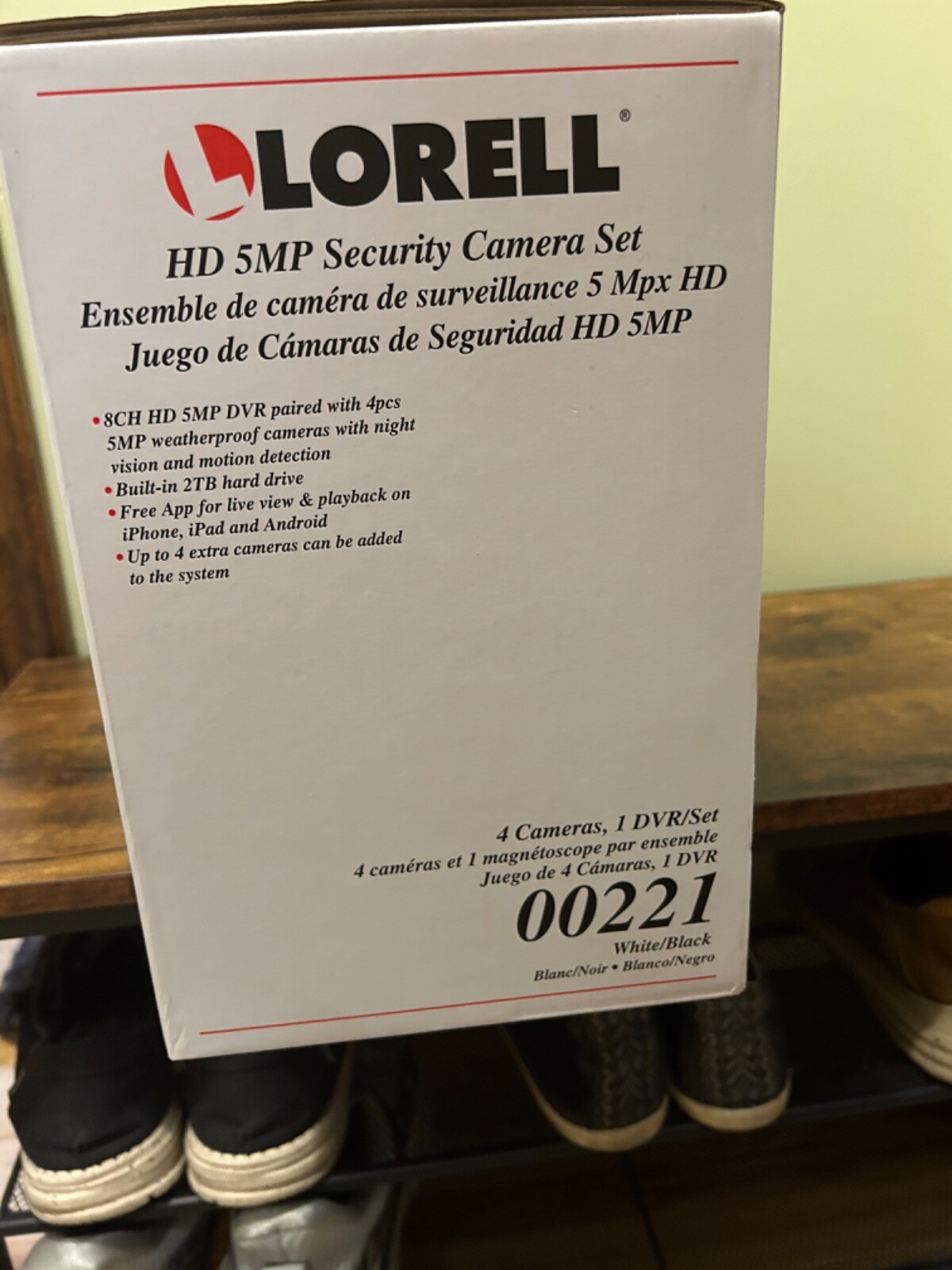 LORELL 00221 HD 5 MP SECURITY CAMERA 4 CAMERA SET 2 TB DVR. WHT/BLACK