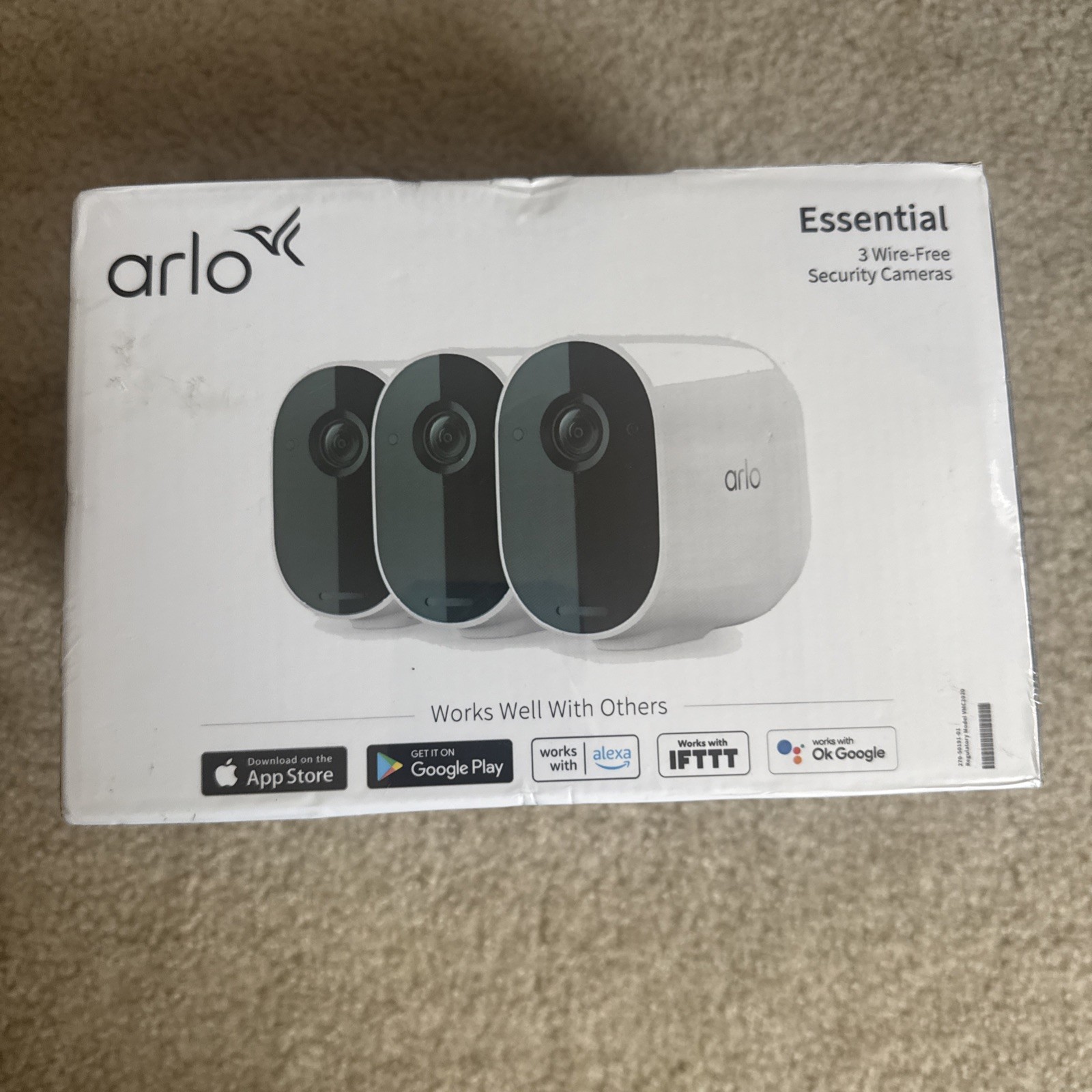 Arlo Essential 3 Wireless Security Cameras 3 pack VMC2320W-111NAS