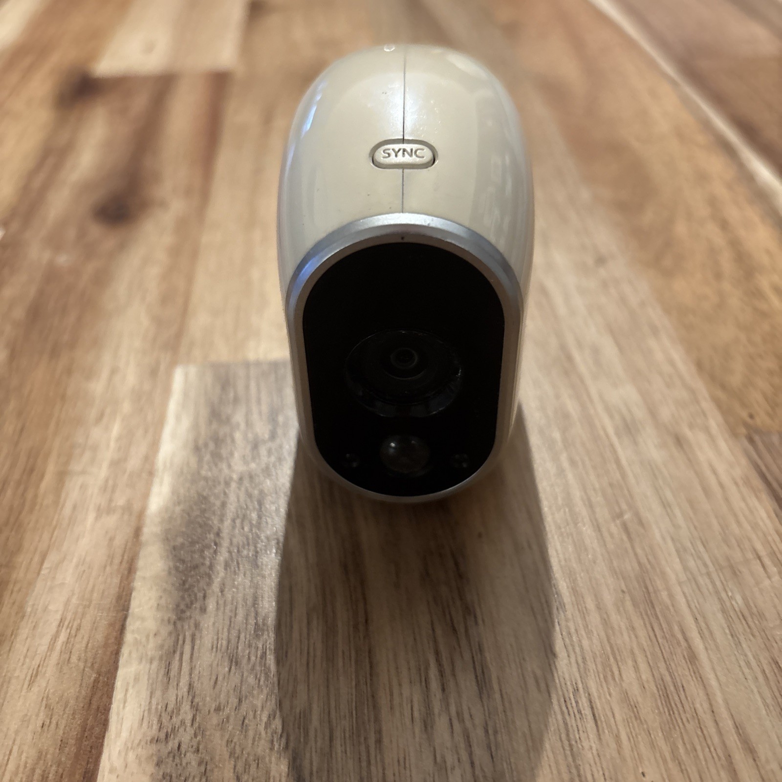 Netgear Arlo VMC3030 HD Wireless Add-On Security Camera With Magnetic Mount