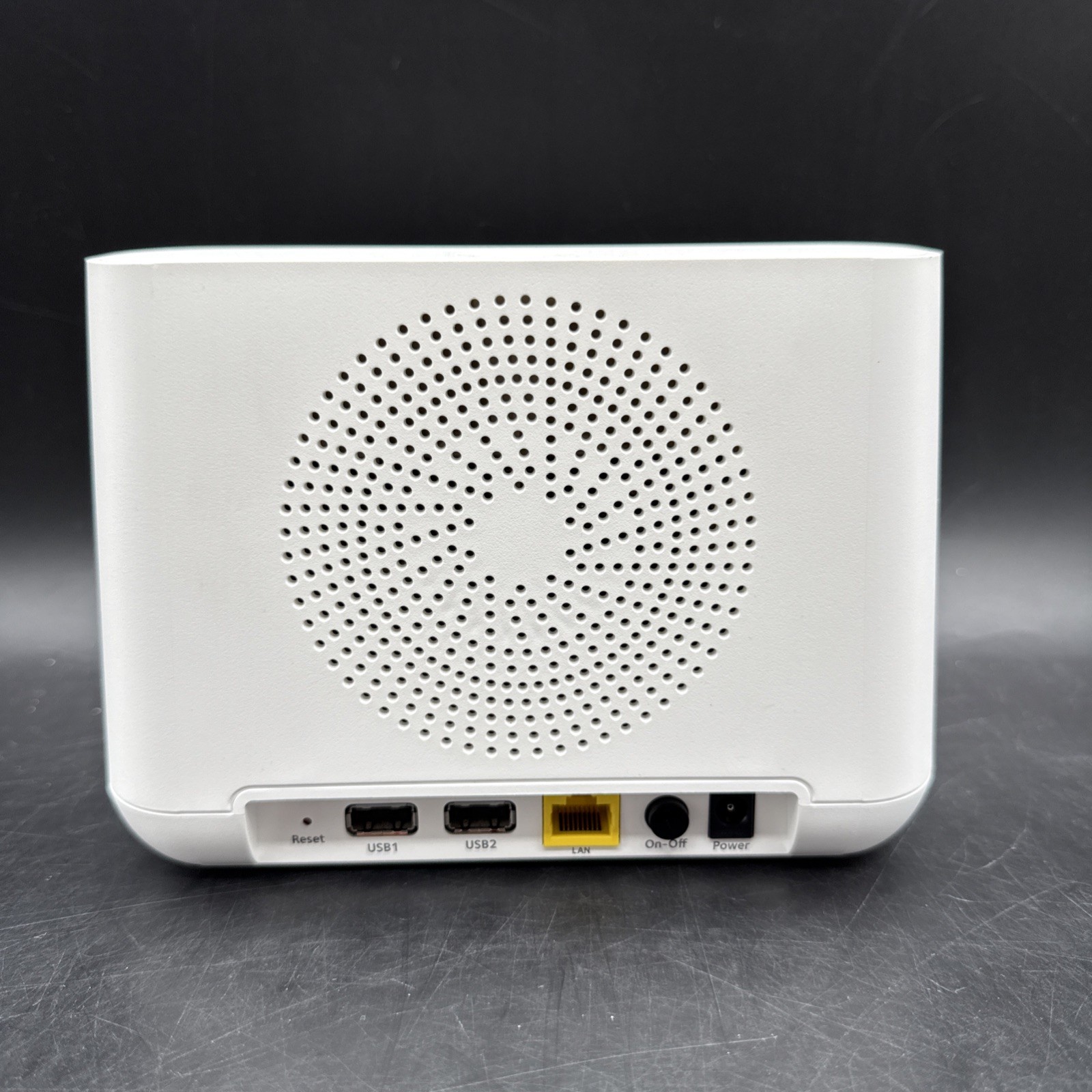 Netgear Arlo Pro VMB4000 Wireless Security Camera Base Station NO AC Adapter
