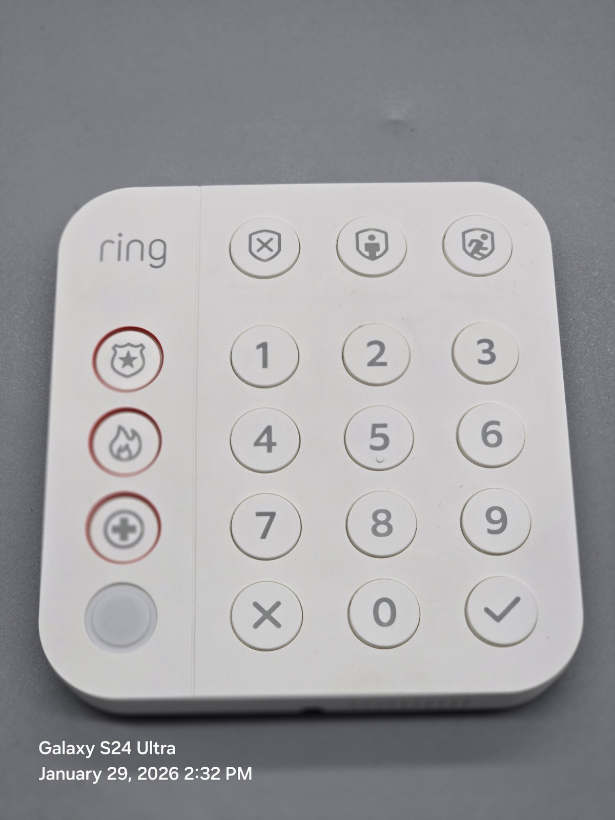 Ring Alarm Base Station US White 4HB1U9-0EN0 With Key Pad- tested
