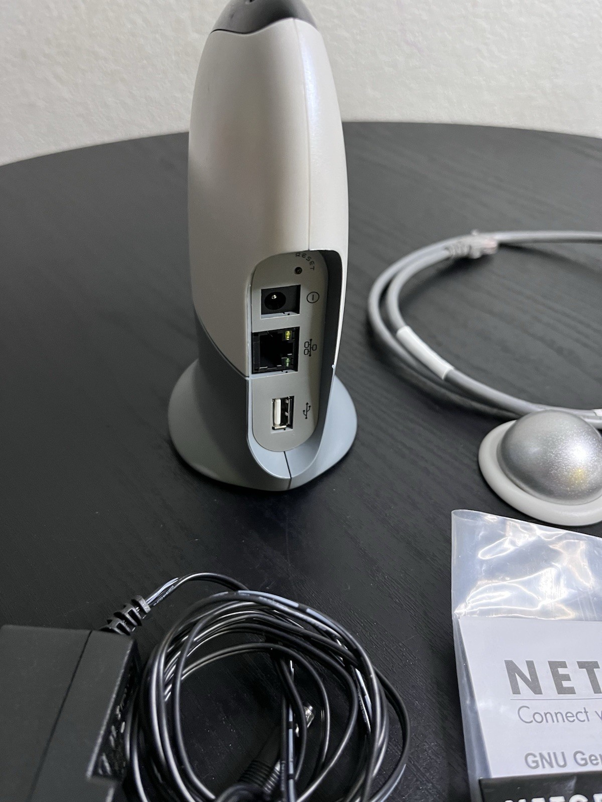 NETGEAR VUEZONE WIRELESS GATEWAY VIDEO MONITOING SYSTEM BASE 2 Cameras And More