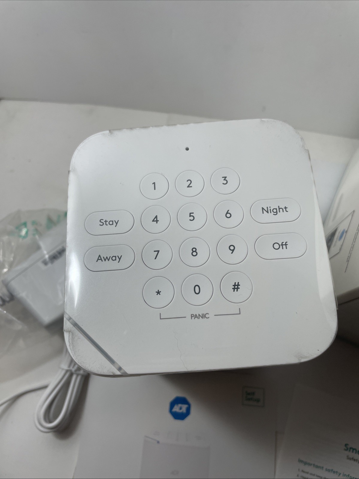 ADT Self Setup Smart Home Hub – White (S40LR1-01) New In Box NOS
