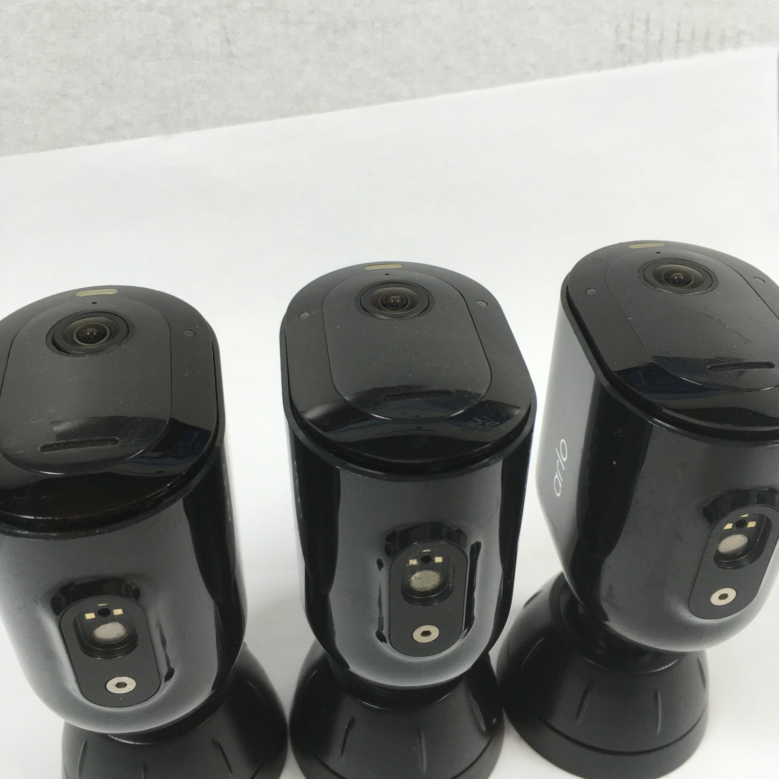 Arlo Pro 5S 2K Security Camera VMC4060P Black (SET of 3 Cameras) Good