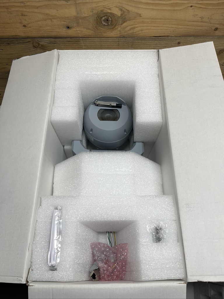 Bosch MIC 7000I PTZ Starlight Camera 2MP HDR 30x IP68 Gray MIC-7502-Z30G