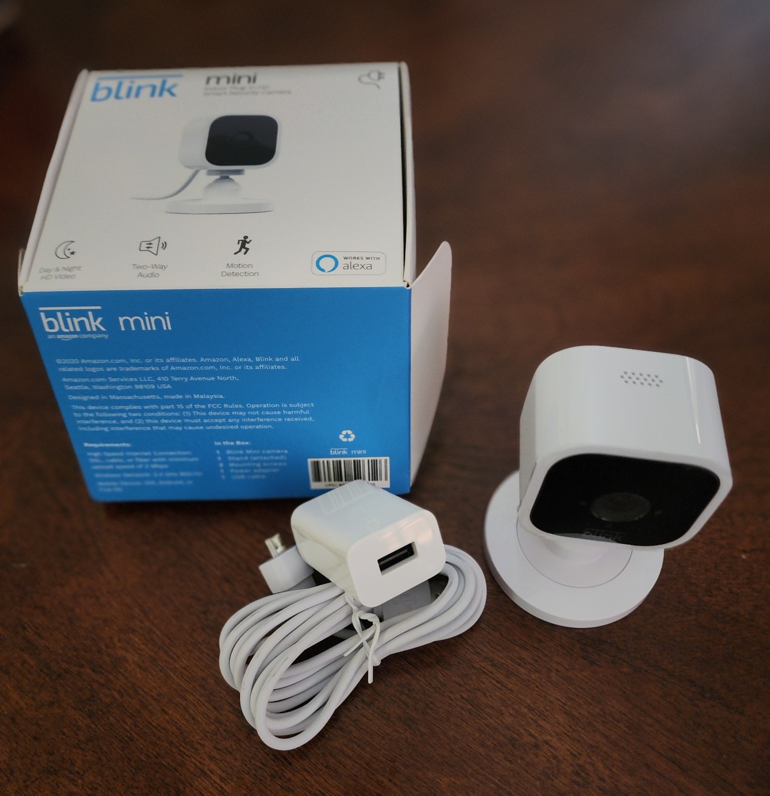 Blink Mini Indoor Plug-In HD Smart Security Camera White Alexa Power Adapter USB
