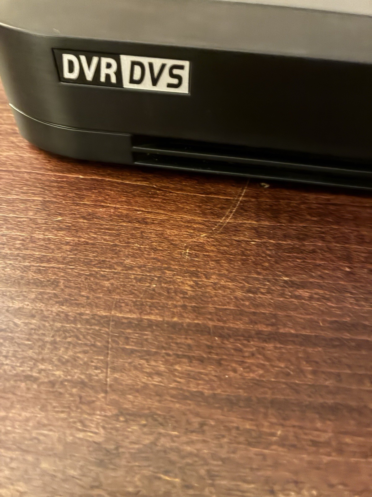 * NEW Hybrid 4 Channel DVR / DVS & Internal 4 TB Hard Drive
