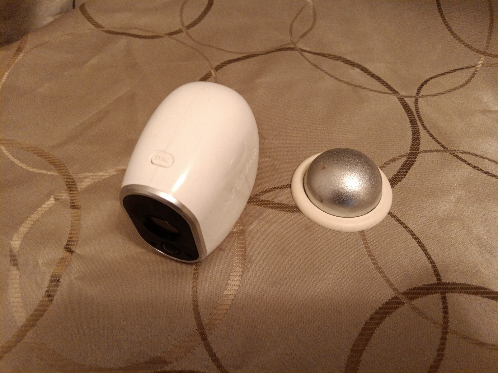 Arlo VMS3130 Netgear VMB3000 base 1 wire-free HD security camera
