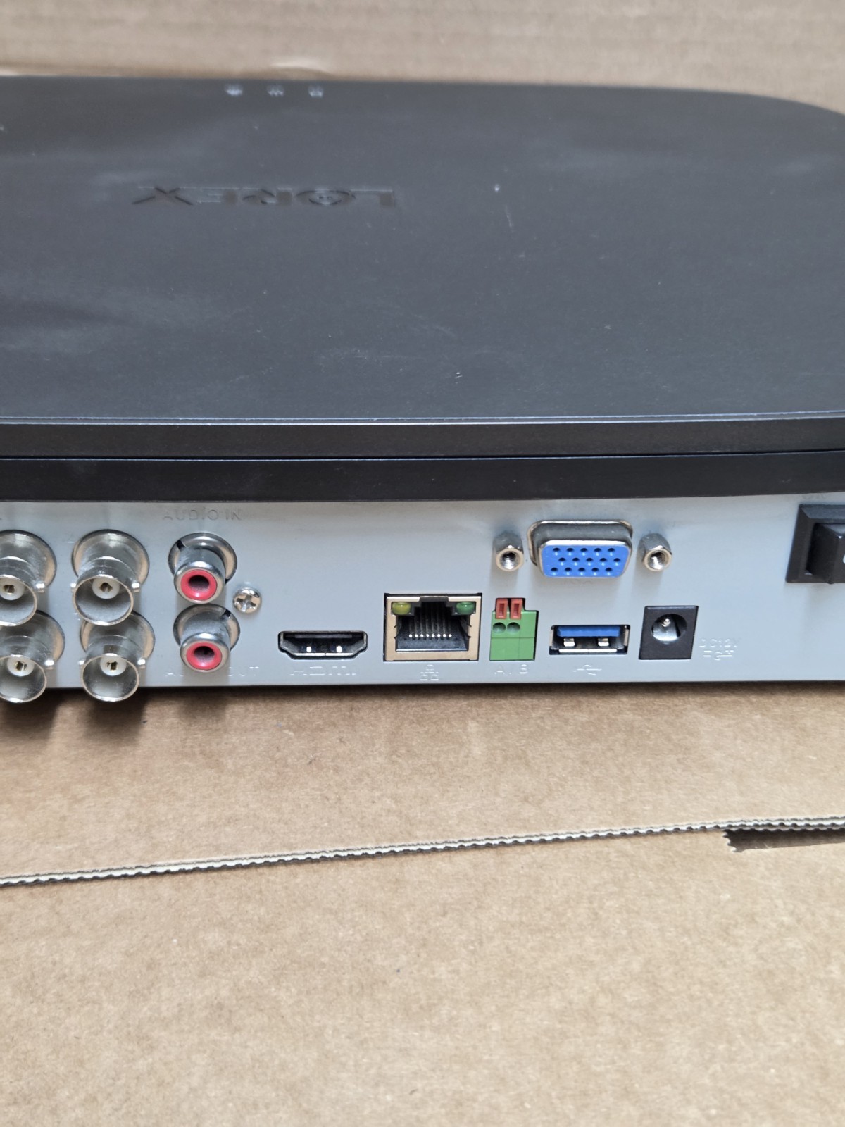 Lorex D841A8B-Z 4K 8Ch Analog Ultra HD DVR 1 HDD 2TB / DVR ONLY